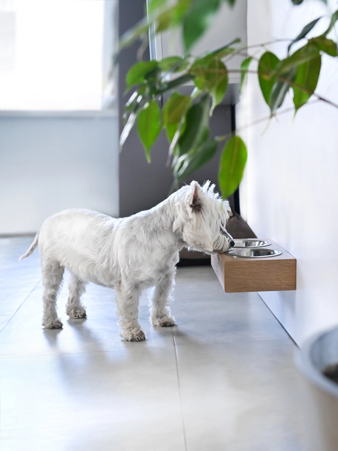Nástěnný stojan na misky pro psy a kočky – dub