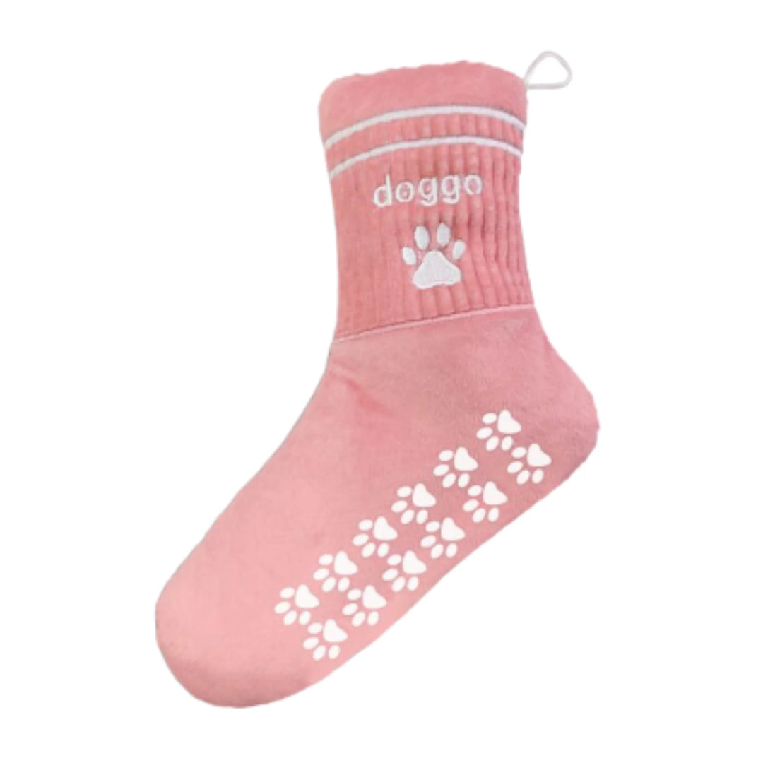Doggo Athletic Sock – plyšová hračka pro psy s pískátkem