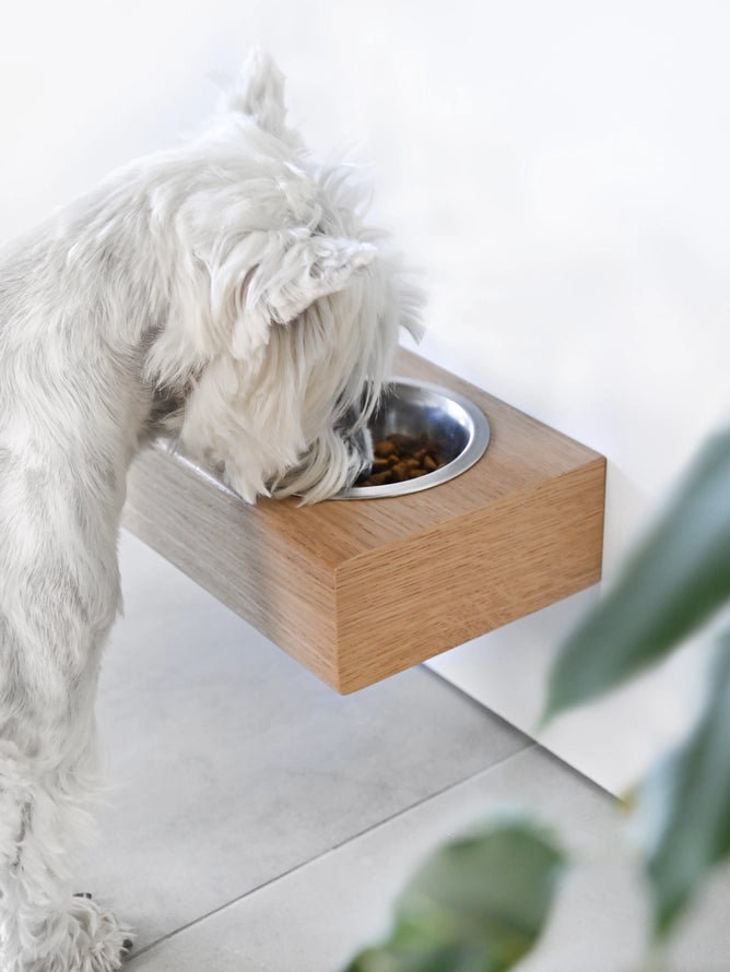 Nástěnný stojan na misky pro psy a kočky – dub