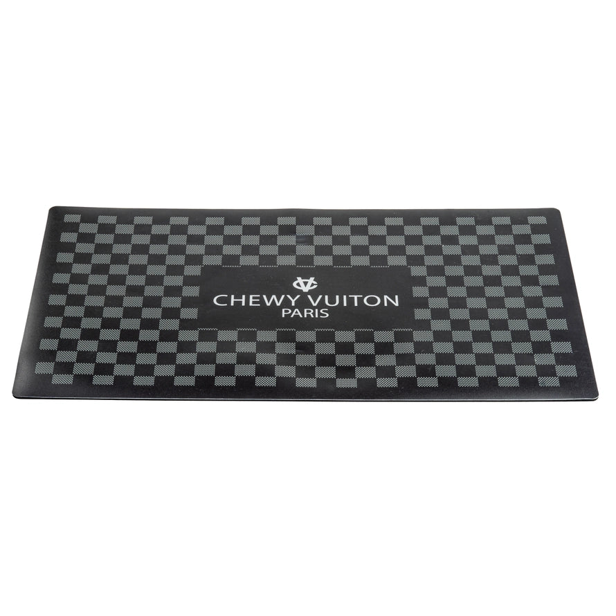 Chewy Vuiton podložka pod misku – černý kostičkovaný vzor