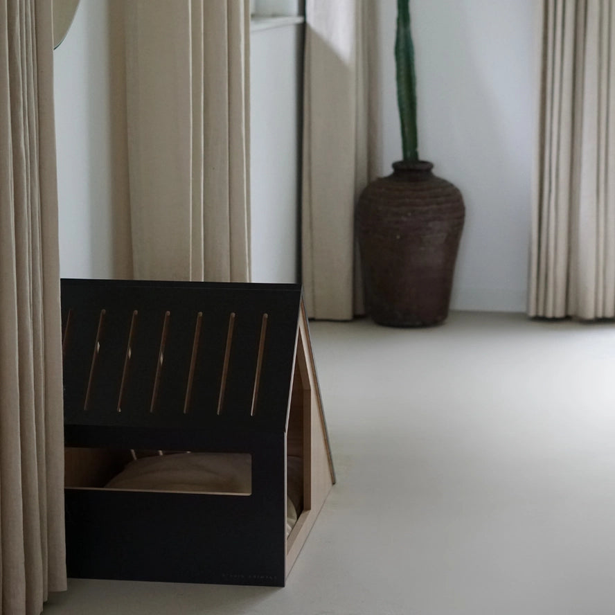 Dřevěný domeček pro kočky a malé psy – černý, 75 × 50 × 53 cm