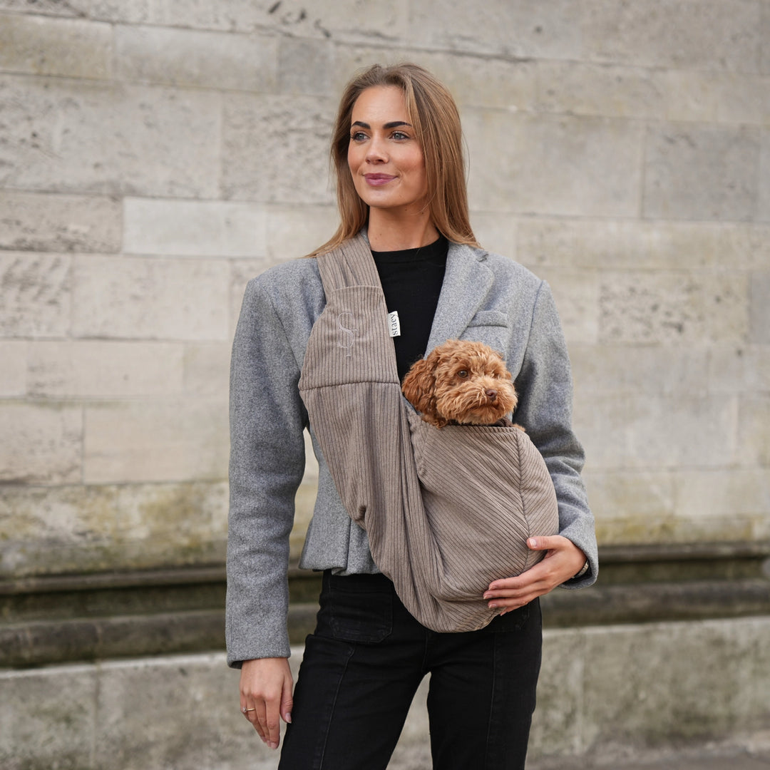 Ava – Stylová taška pro psy z manšestru
