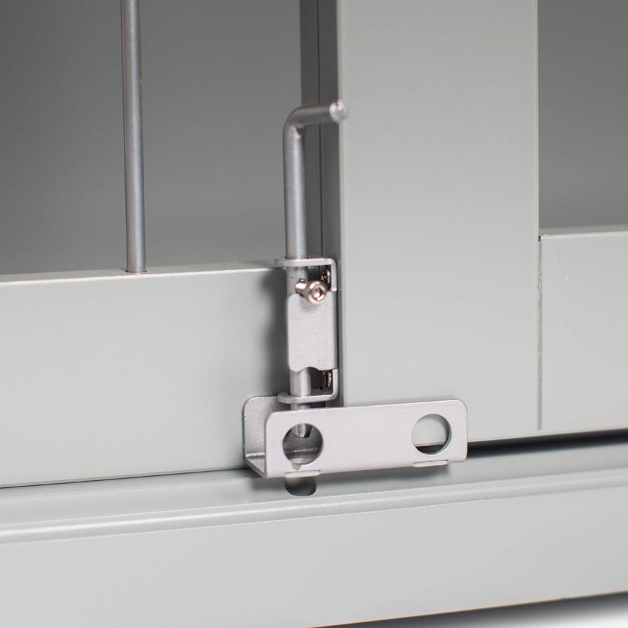 Dřevěná psí klec s posuvnými dveřmi